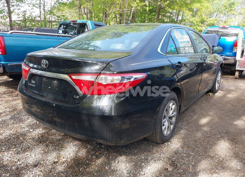 Photo 4 of 2015 Toyota Camry LE (VIN 4T4BF1FK2FR451083)