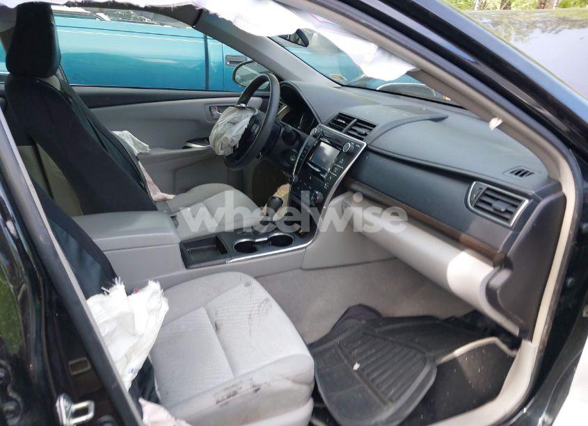 Photo 5 of 2015 Toyota Camry LE (VIN 4T4BF1FK2FR451083)