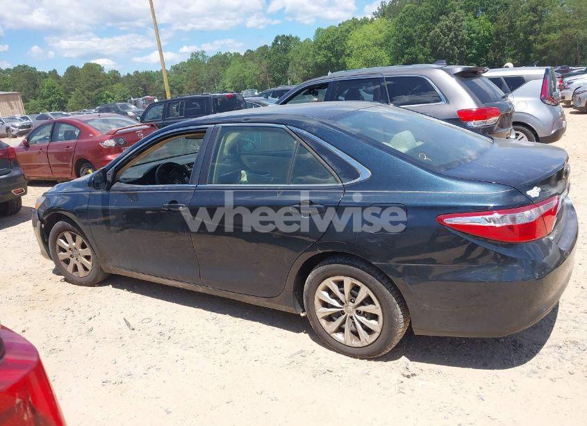 Photo 15 of 2015 Toyota Camry LE (VIN 4T4BF1FK2FR457823)
