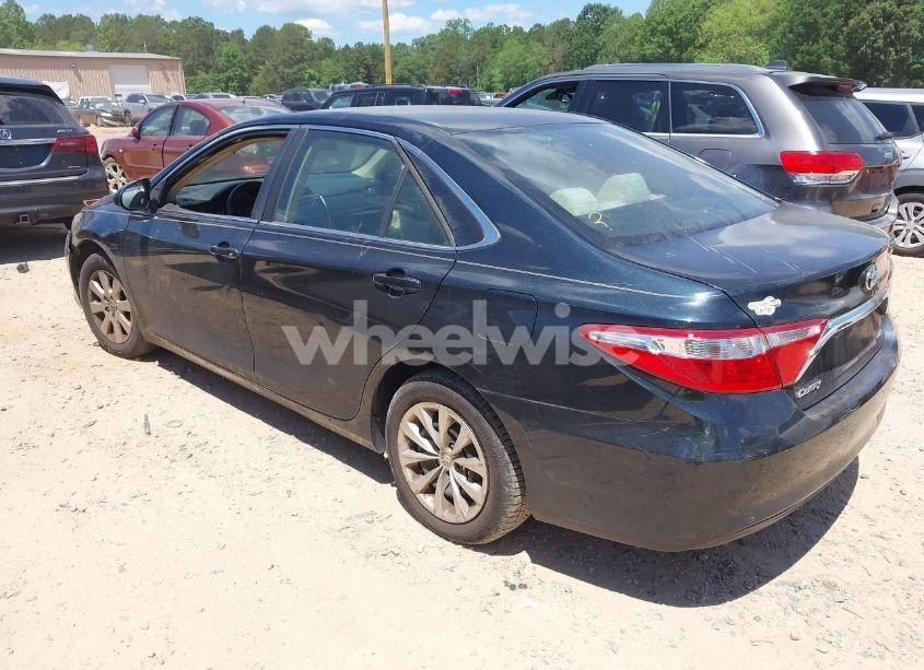 Photo 3 of 2015 Toyota Camry LE (VIN 4T4BF1FK2FR457823)