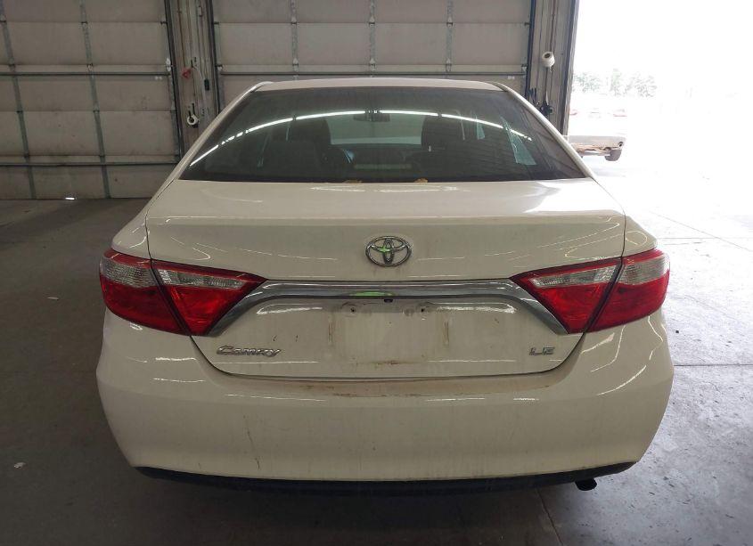 Photo 17 of 2015 Toyota Camry LE (VIN 4T4BF1FK2FR461788)