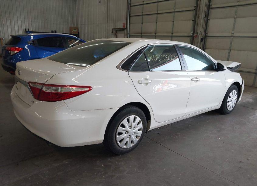 Photo 4 of 2015 Toyota Camry LE (VIN 4T4BF1FK2FR461788)