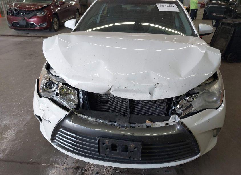 Photo 6 of 2015 Toyota Camry LE (VIN 4T4BF1FK2FR461788)