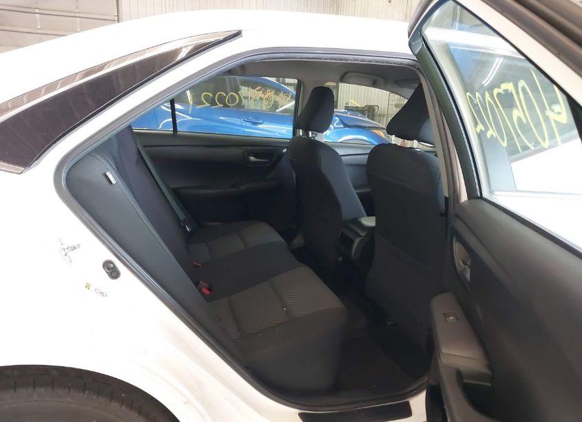 Photo 8 of 2015 Toyota Camry LE (VIN 4T4BF1FK2FR461788)