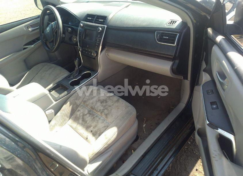 Photo 5 of 2015 Toyota Camry LE (VIN 4T4BF1FK2FR479479)