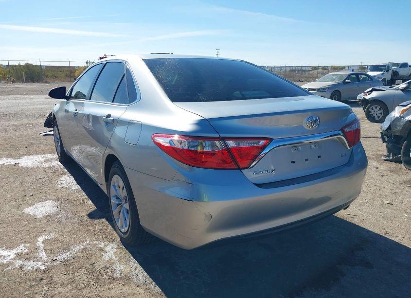 Photo 3 of 2015 Toyota Camry LE (VIN 4T4BF1FK2FR495648)