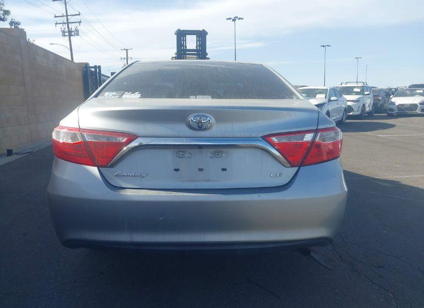 Photo 16 of 2015 Toyota Camry LE (VIN 4T4BF1FK2FR496878)