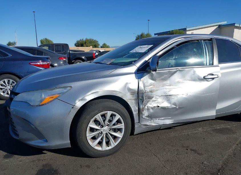 Photo 6 of 2015 Toyota Camry LE (VIN 4T4BF1FK2FR496878)