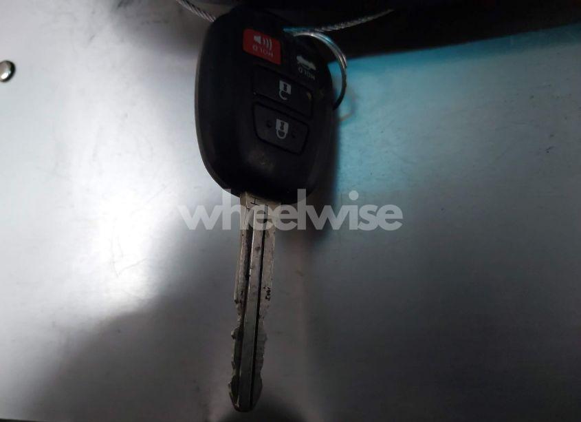 Photo 11 of 2015 Toyota Camry LE (VIN 4T4BF1FK2FR511962)