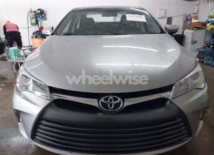 Photo 12 of 2015 Toyota Camry LE (VIN 4T4BF1FK2FR511962)