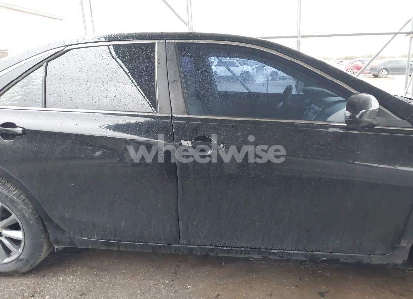 Photo 13 of 2015 Toyota Camry LE (VIN 4T4BF1FK2FR513551)