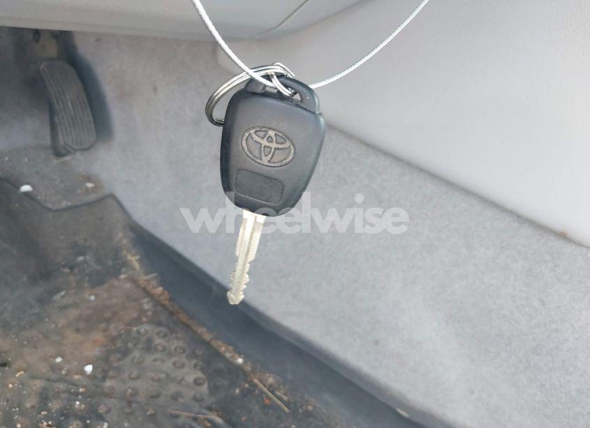 Photo 11 of 2016 Toyota Camry LE (VIN 4T4BF1FK2GR522770)