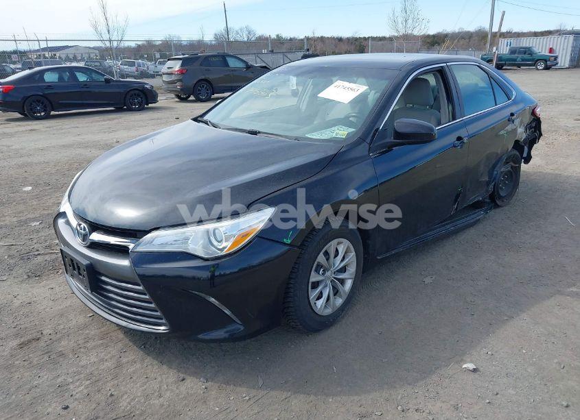 Photo 2 of 2016 Toyota Camry LE (VIN 4T4BF1FK2GR522770)