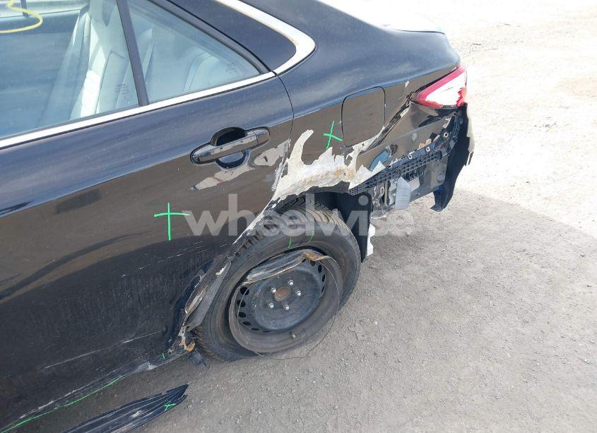 Photo 6 of 2016 Toyota Camry LE (VIN 4T4BF1FK2GR522770)