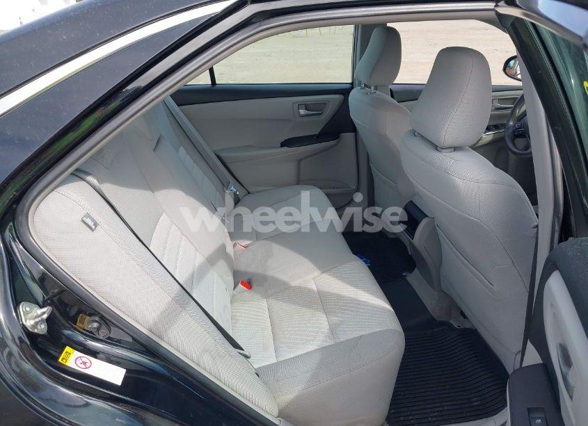 Photo 8 of 2016 Toyota Camry LE (VIN 4T4BF1FK2GR522770)