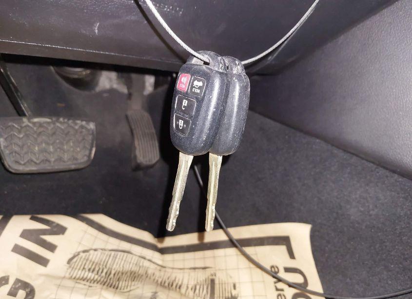 Photo 11 of 2016 Toyota Camry LE (VIN 4T4BF1FK2GR534661)