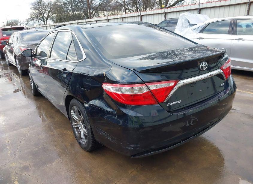 Photo 3 of 2016 Toyota Camry LE (VIN 4T4BF1FK2GR534661)