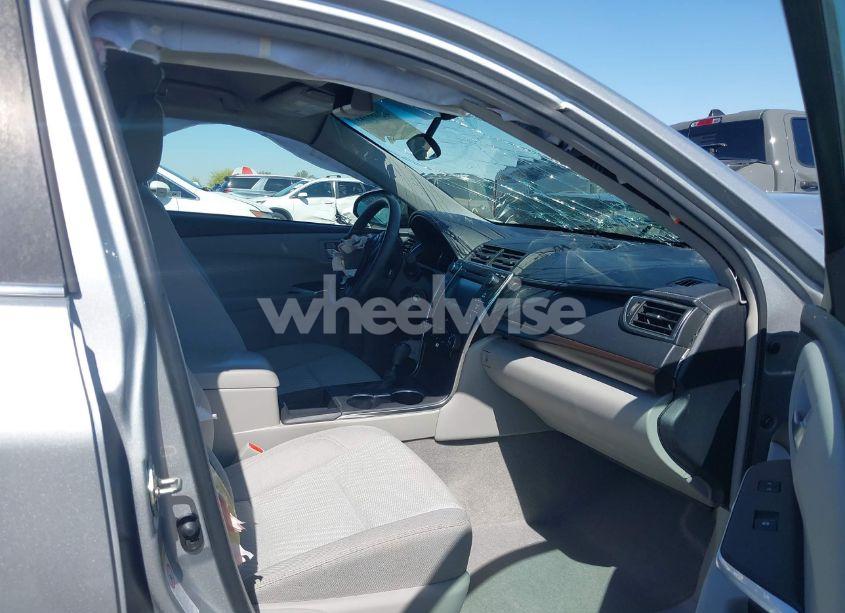 Photo 5 of 2016 Toyota Camry LE (VIN 4T4BF1FK2GR539858)