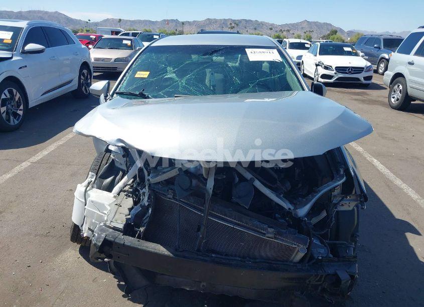 Photo 6 of 2016 Toyota Camry LE (VIN 4T4BF1FK2GR539858)