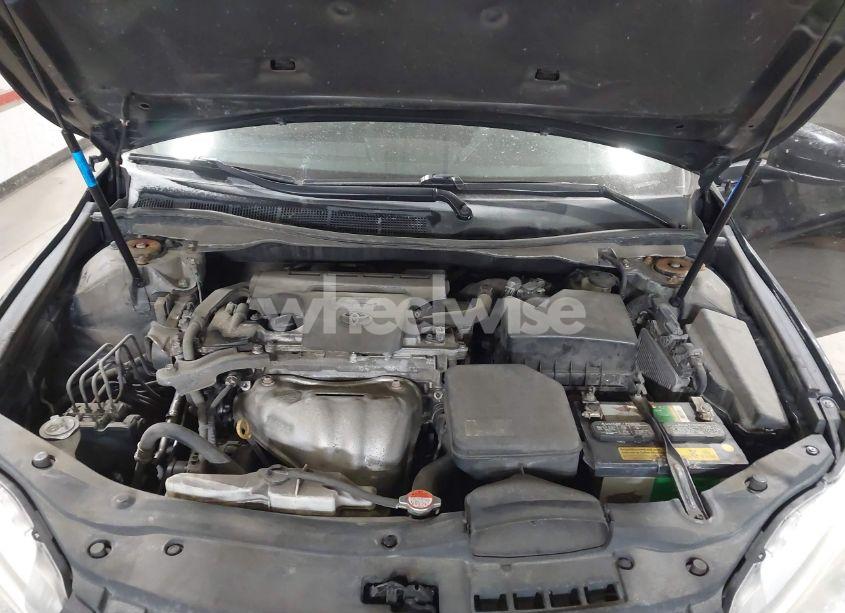 Photo 10 of 2016 Toyota Camry XLE (VIN 4T4BF1FK2GR544574)