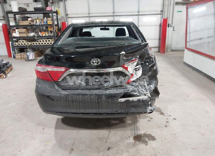 Photo 17 of 2016 Toyota Camry XLE (VIN 4T4BF1FK2GR544574)