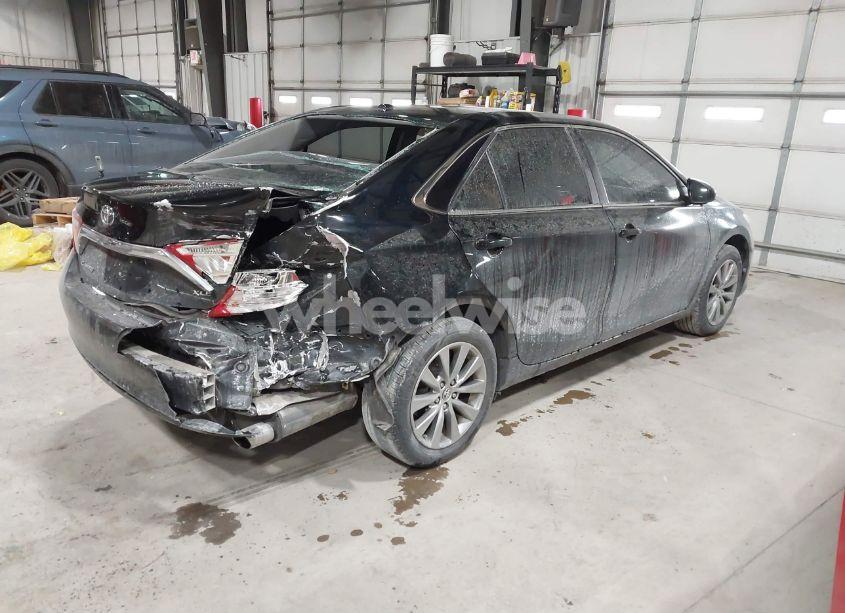 Photo 4 of 2016 Toyota Camry XLE (VIN 4T4BF1FK2GR544574)