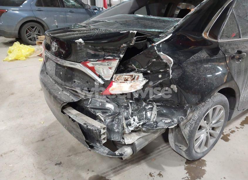 Photo 6 of 2016 Toyota Camry XLE (VIN 4T4BF1FK2GR544574)