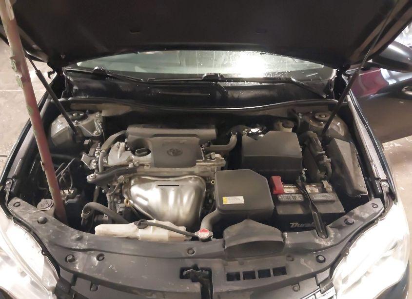 Photo 10 of 2016 Toyota Camry LE/XLE/SE/XSE (VIN 4T4BF1FK2GR544817)