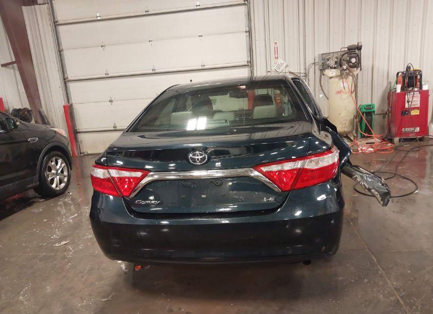 Photo 16 of 2016 Toyota Camry LE/XLE/SE/XSE (VIN 4T4BF1FK2GR544817)