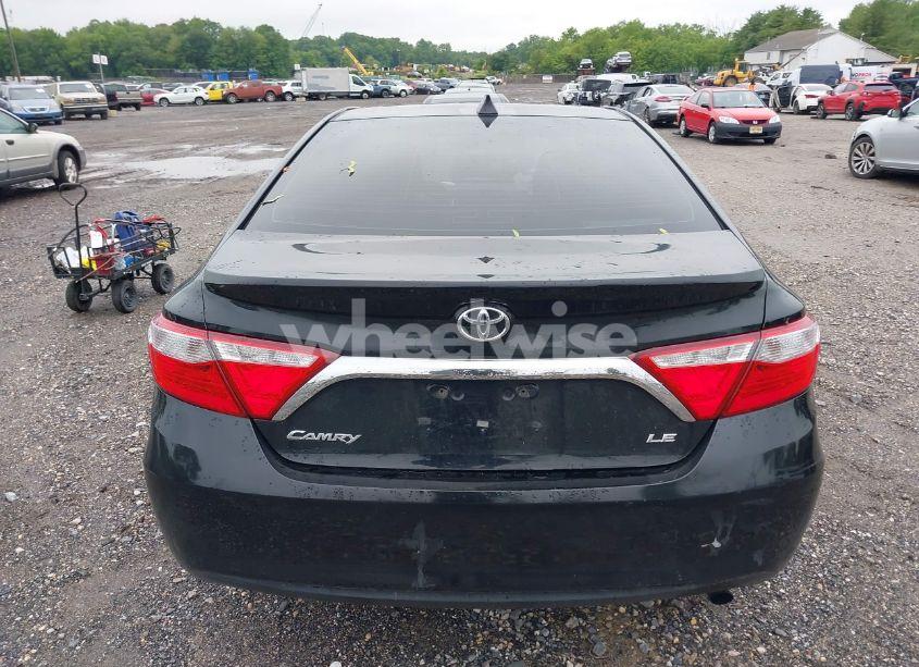 Photo 16 of 2016 Toyota Camry LE (VIN 4T4BF1FK2GR547930)
