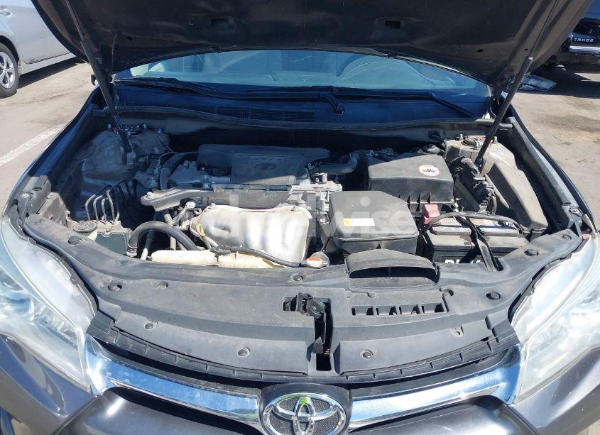 Photo 10 of 2016 Toyota Camry LE (VIN 4T4BF1FK2GR558894)