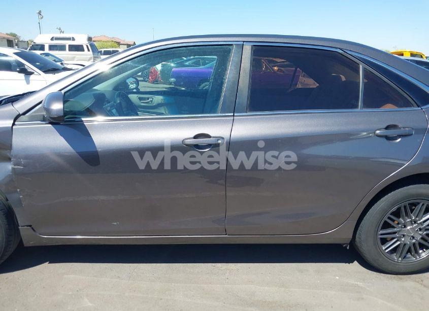 Photo 15 of 2016 Toyota Camry LE (VIN 4T4BF1FK2GR558894)