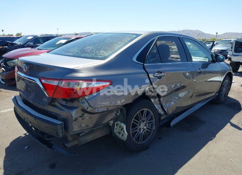 Photo 6 of 2016 Toyota Camry LE (VIN 4T4BF1FK2GR558894)