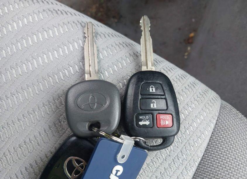 Photo 11 of 2016 Toyota Camry LE (VIN 4T4BF1FK2GR566753)