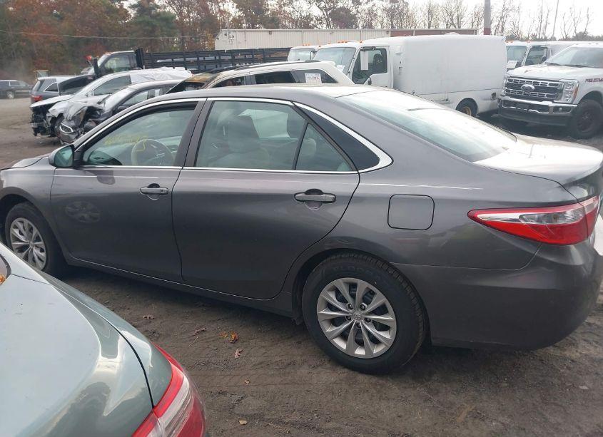 Photo 14 of 2016 Toyota Camry LE (VIN 4T4BF1FK2GR566753)