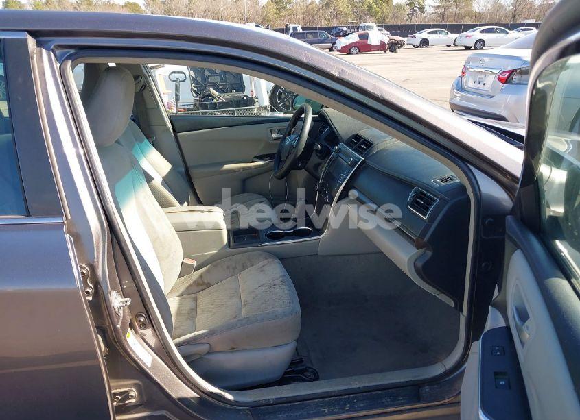 Photo 5 of 2016 Toyota Camry LE (VIN 4T4BF1FK2GR567577)