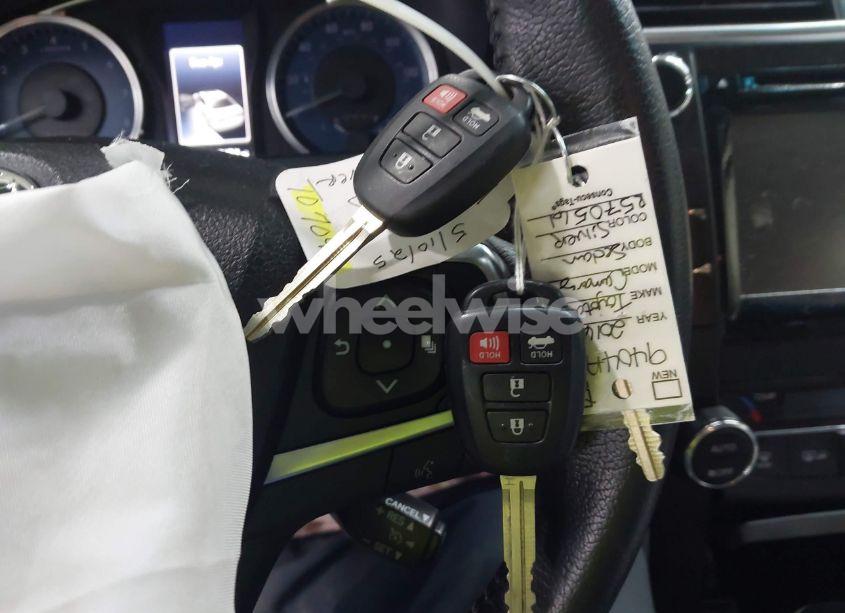 Photo 11 of 2016 Toyota Camry XLE (VIN 4T4BF1FK2GR570561)