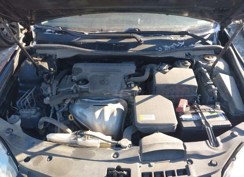 Photo 10 of 2016 Toyota Camry LE (VIN 4T4BF1FK2GR576439)