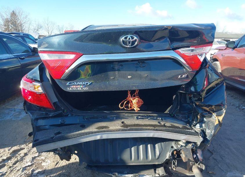 Photo 17 of 2016 Toyota Camry LE (VIN 4T4BF1FK2GR576439)