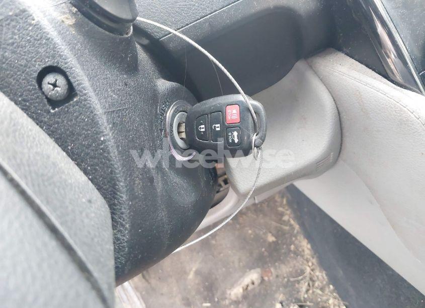 Photo 11 of 2012 Toyota Camry LE (VIN 4T4BF1FK3CR190686)