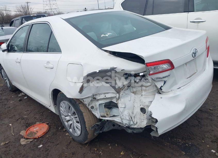 Photo 3 of 2012 Toyota Camry LE (VIN 4T4BF1FK3CR190686)