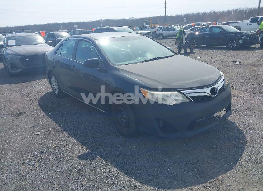 2012 Toyota Camry LE (VIN 4T4BF1FK3CR219684) main photo