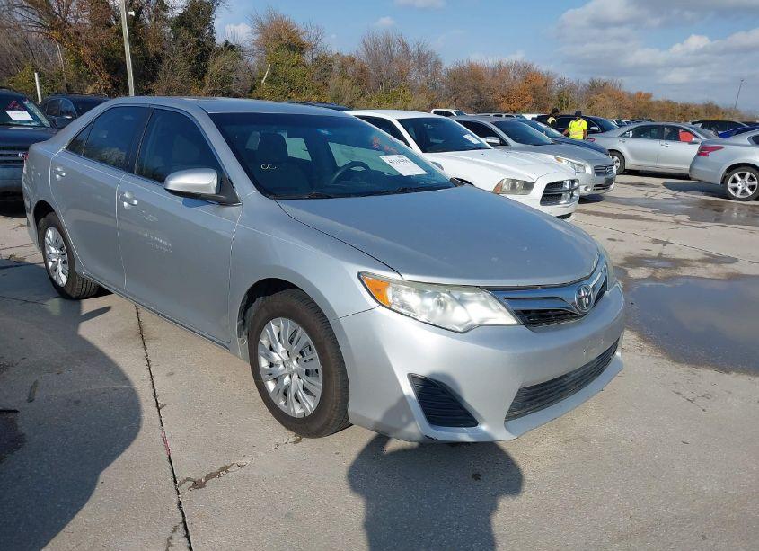 2012 Toyota Camry LE (VIN 4T4BF1FK3CR249333) main photo