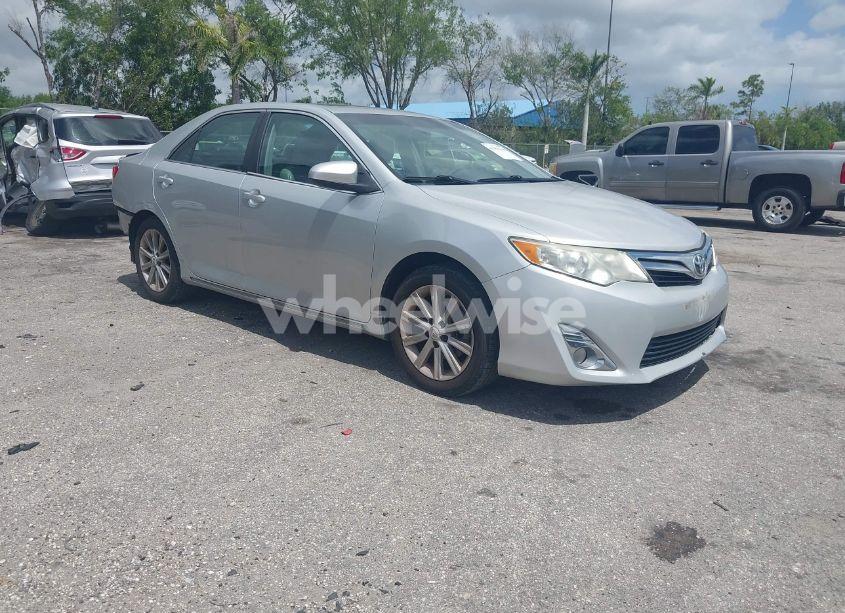 2012 Toyota Camry XLE (VIN 4T4BF1FK3CR258159) main photo