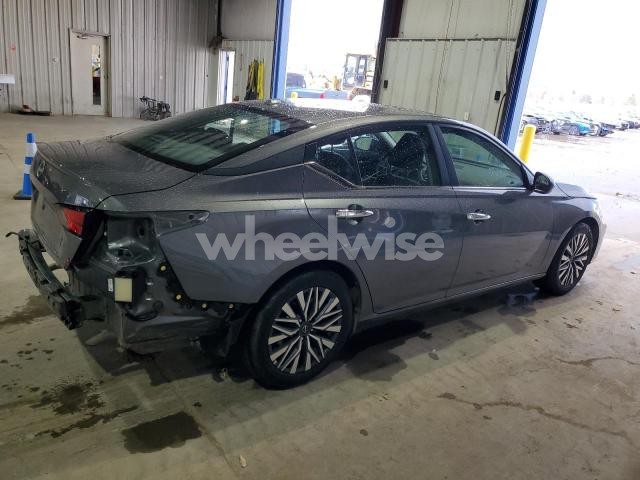 Photo 3 of 2025 NISSAN ALTIMA SV (VIN 4T4BF1FK3CR261255)