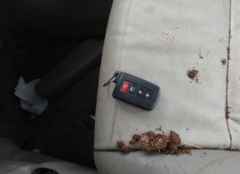 Photo 11 of 2012 Toyota Camry XLE (VIN 4T4BF1FK3CR273907)