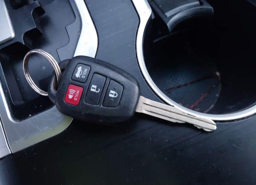 Photo 11 of 2013 Toyota Camry LE (VIN 4T4BF1FK3DR278008)