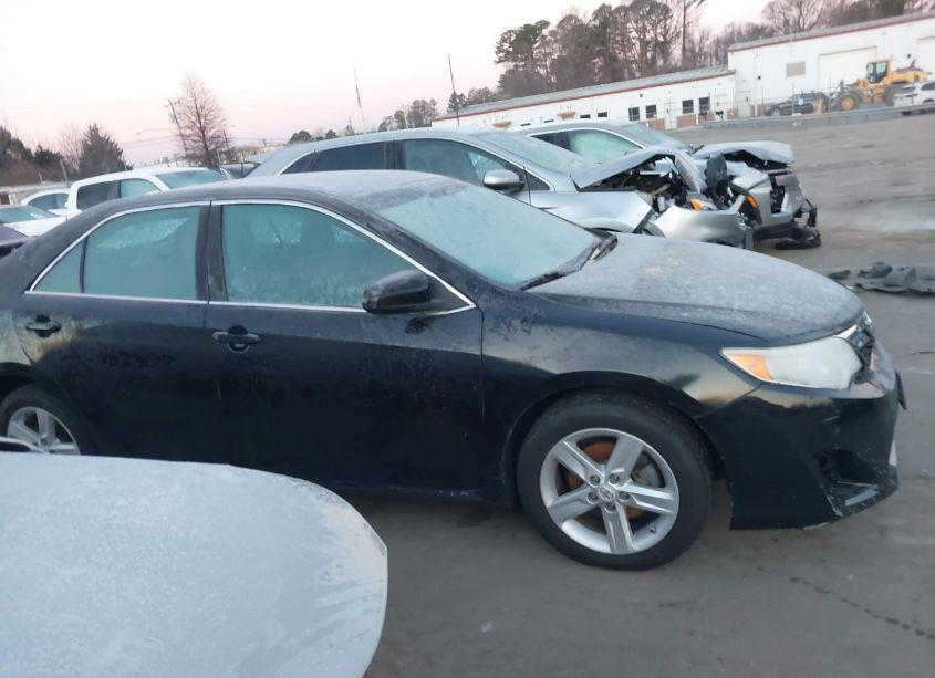 Photo 13 of 2013 Toyota Camry LE (VIN 4T4BF1FK3DR278008)