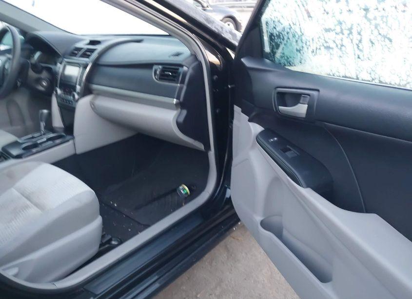 Photo 5 of 2013 Toyota Camry LE (VIN 4T4BF1FK3DR278008)