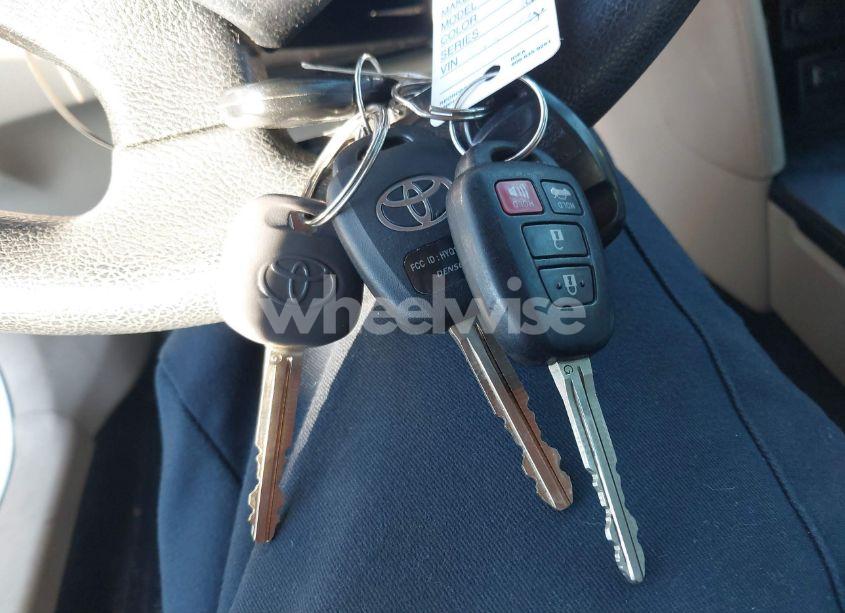 Photo 11 of 2013 Toyota Camry LE (VIN 4T4BF1FK3DR285654)